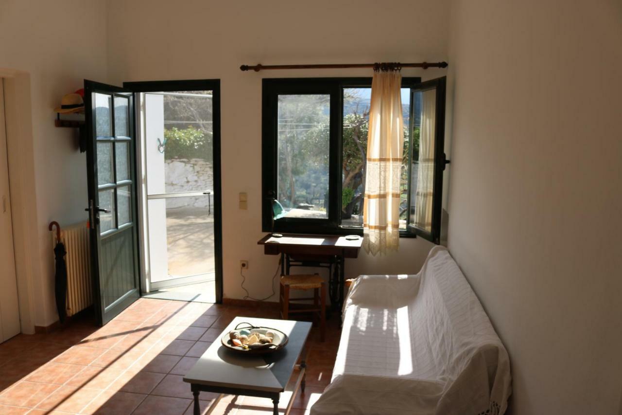 Avgoustis' Stone House Villa Otziás Exteriör bild