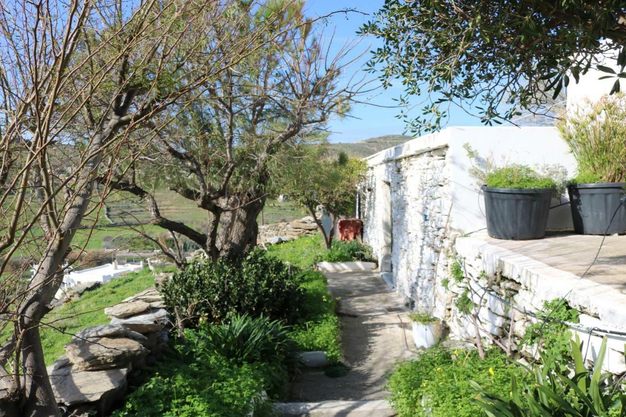 Avgoustis' Stone House Villa Otziás Exteriör bild